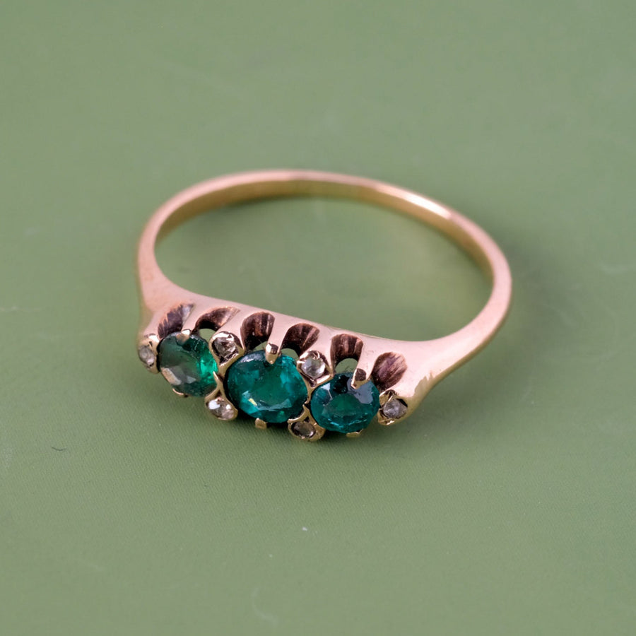 Vintage Emerald & Diamond Ring